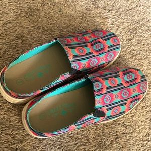 Only worn once, I just won’t wear them again